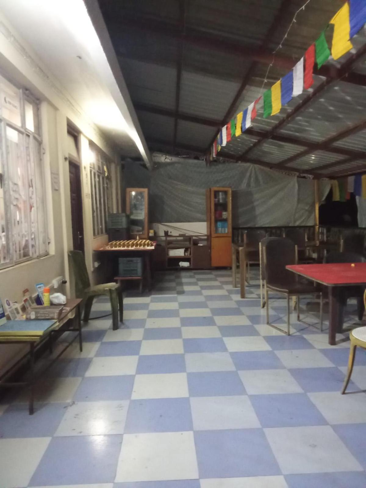 Namaste Bengal Hostel Dardzsiling Kültér fotó