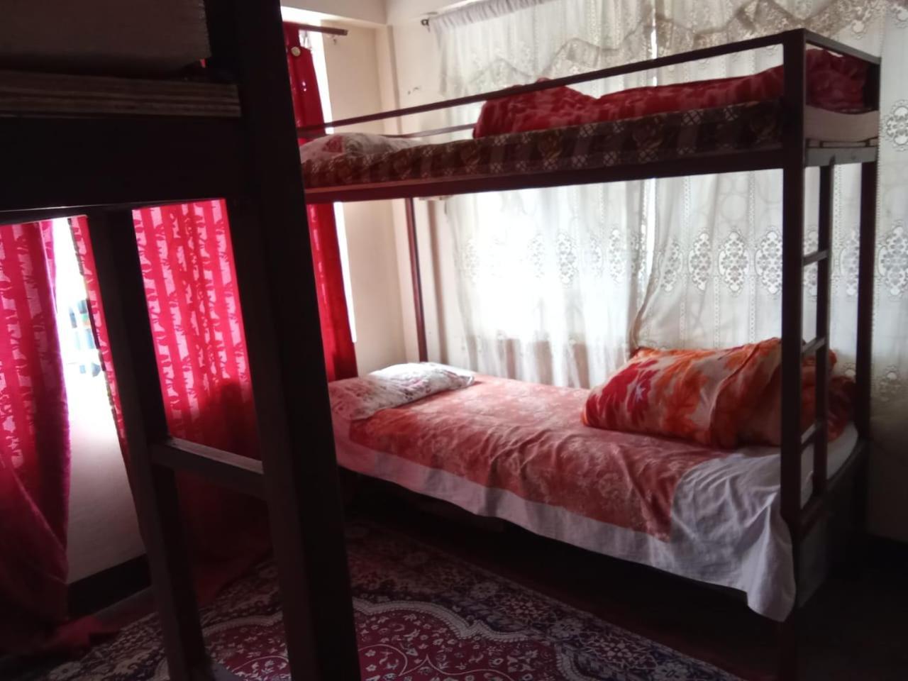 Namaste Bengal Hostel Dardzsiling Kültér fotó
